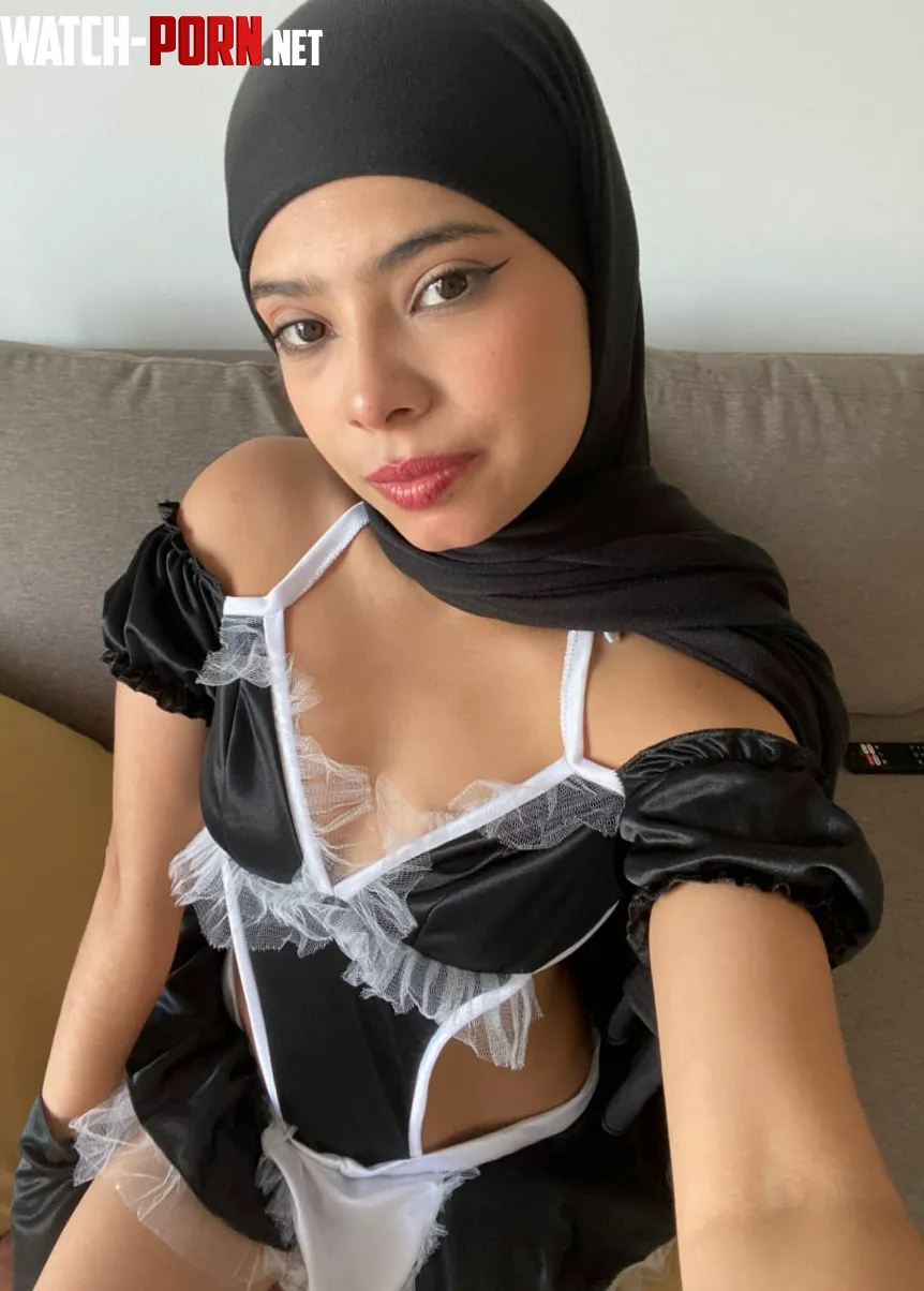 Wlld you pull my hijab off gently orr rip it straight off as you fuck me? by theodus2
