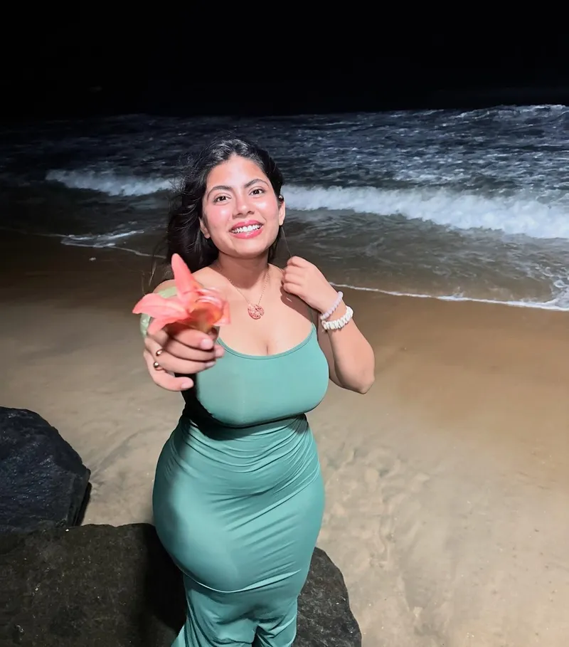 Thumbnail Gifting a Flower: A Romantic Gesture by figurephilosopher