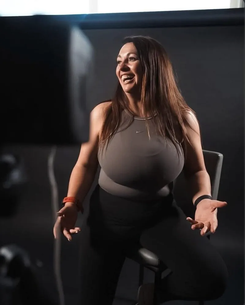 Thumbnail Woah Moment | Brian6272 | 2busty2hide