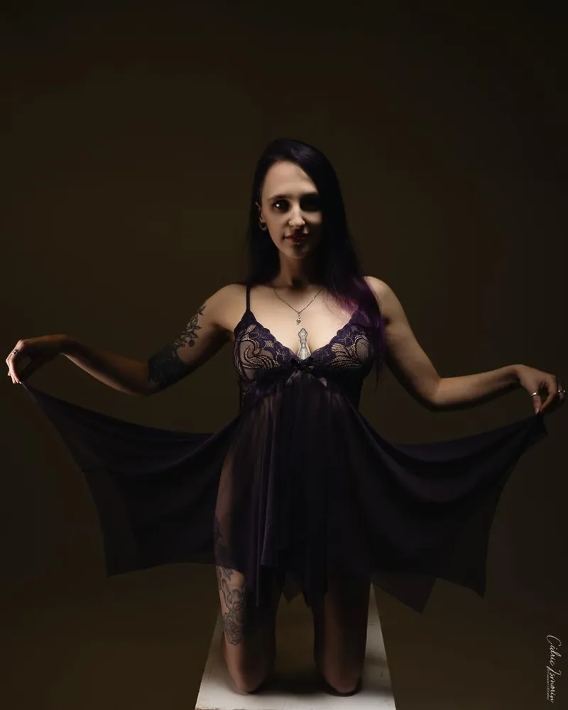 Thumbnail Weekend Wishes: Have a Good Weekend with AbysmalSiren