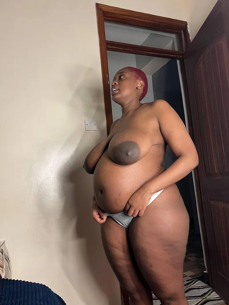 Thumbnail Rozie_99: Thicker with Age - Explore the Journey of Amazing Curves