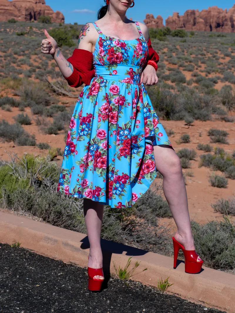 Thumbnail In Need of a Ride: shoeteese's Adventure | legs