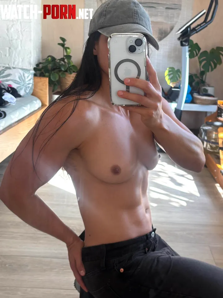 I would love to have your hand feeling my abs now by AryFit