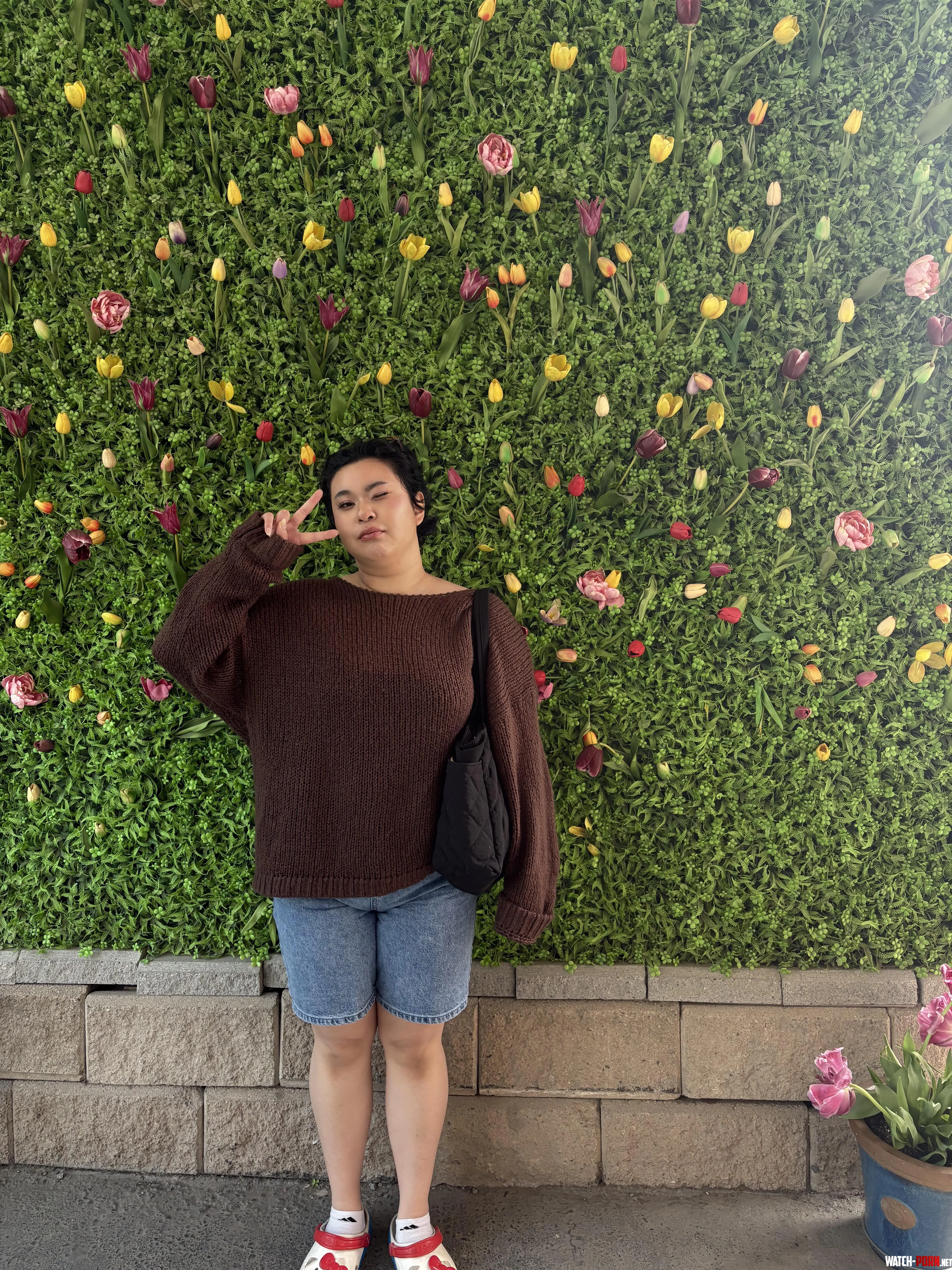 who’s the prettiest flower here? by Flat_Lychee09