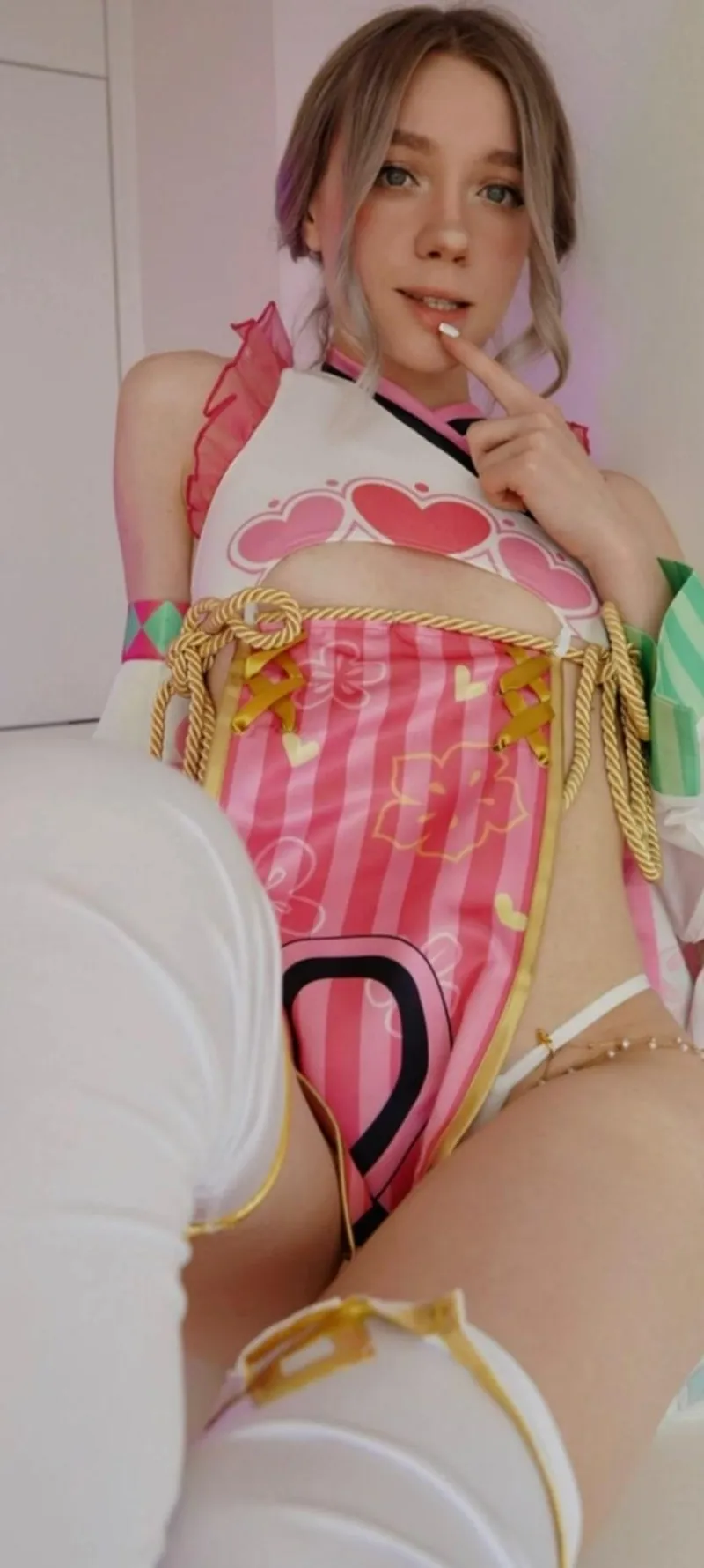 Thumbnail Seductive Blonde in Japanese-Style Outfit Unveiled by ShyVelvetRose | Blonde