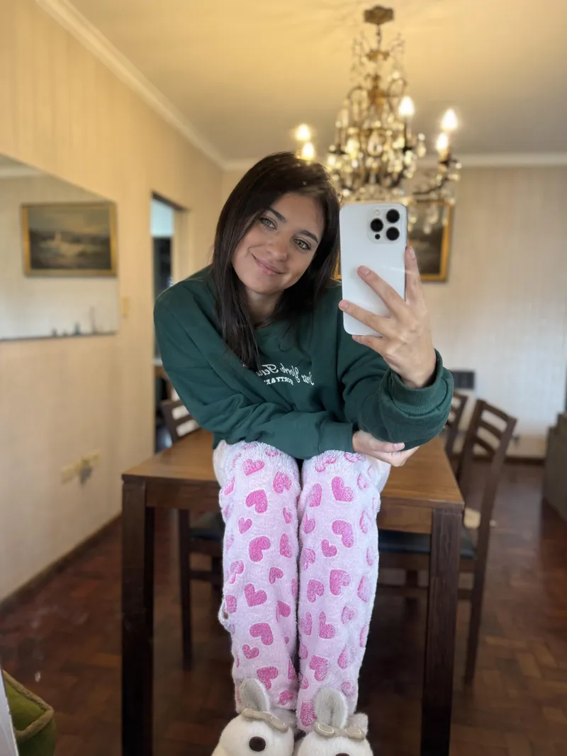 Thumbnail Flirty Brunette Alert: Are You Intrigued? | pinkloviing