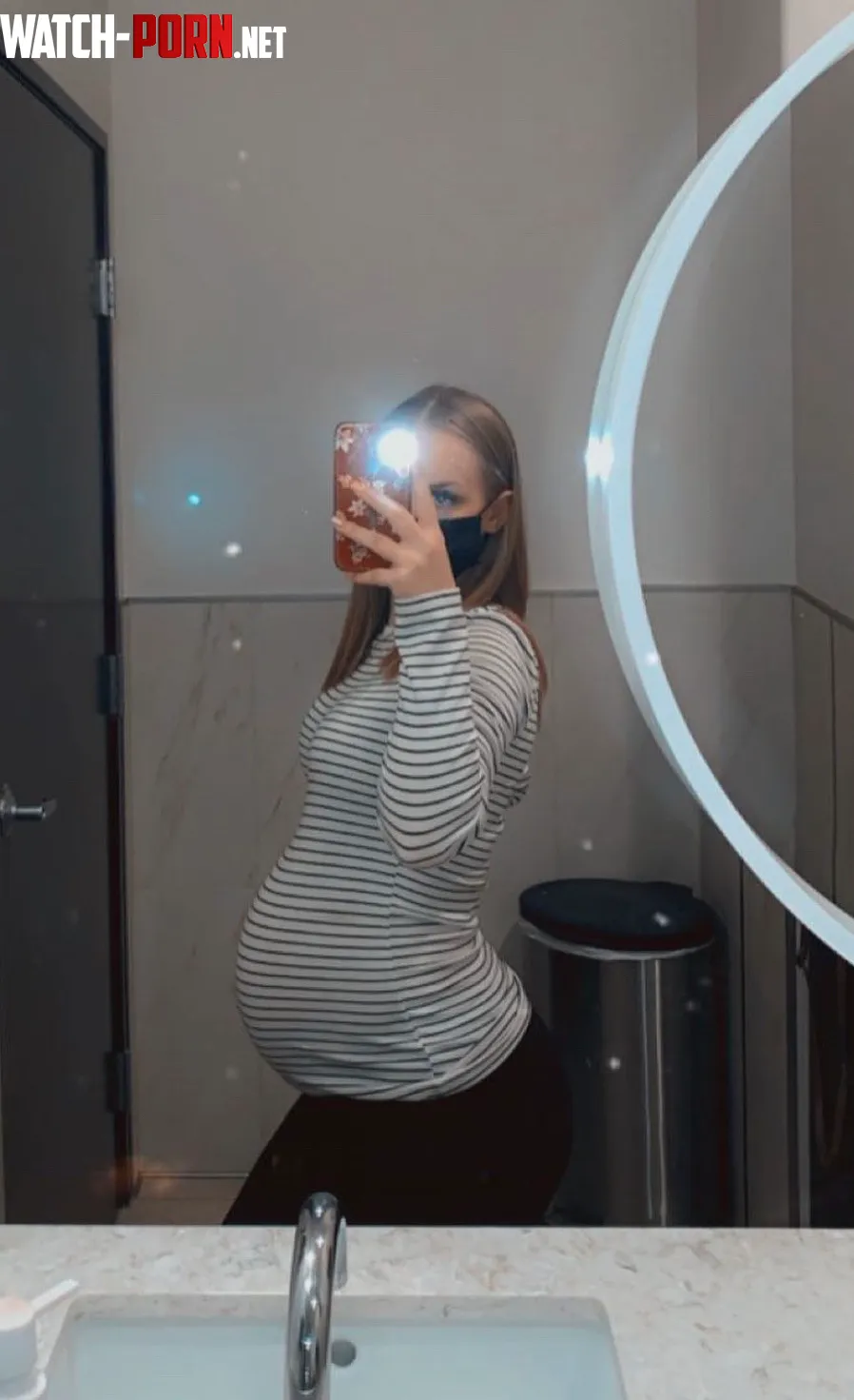 Do I look good (36 weeks) by ElodieLOVELY
