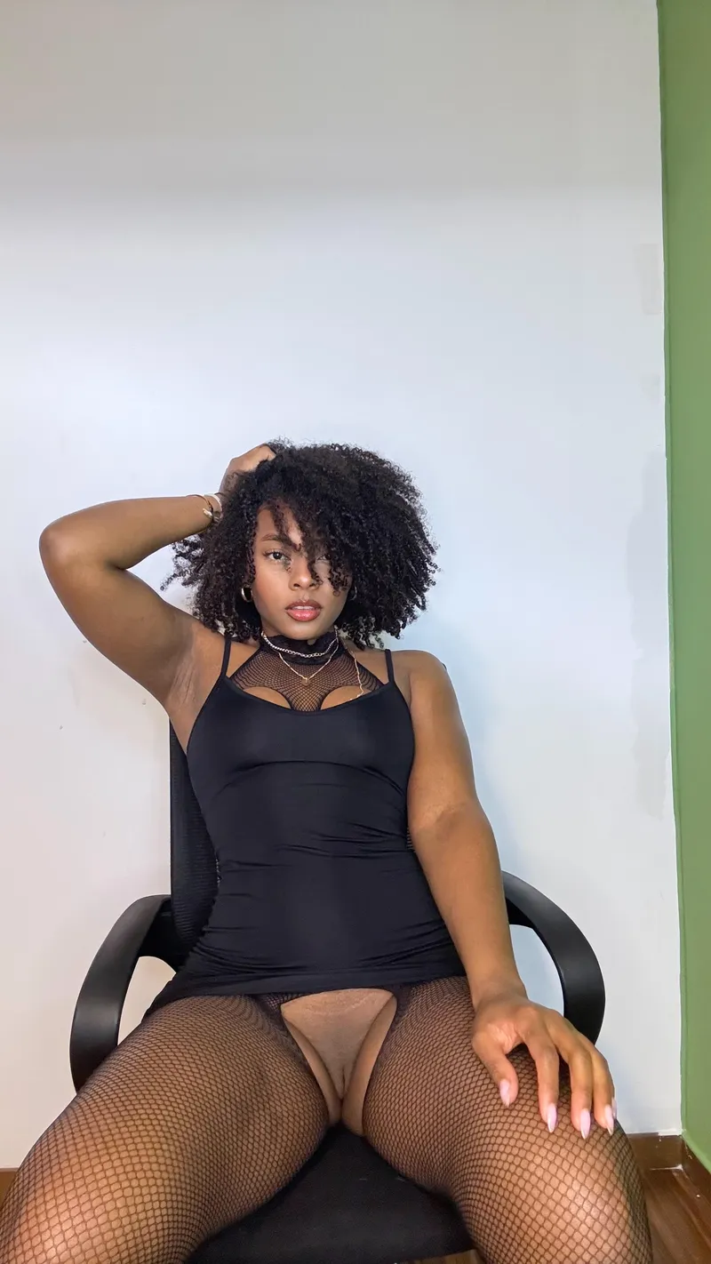 Thumbnail Jazmin-Enchant Tempts with Pleasure: Lick My EbonyCuties Content