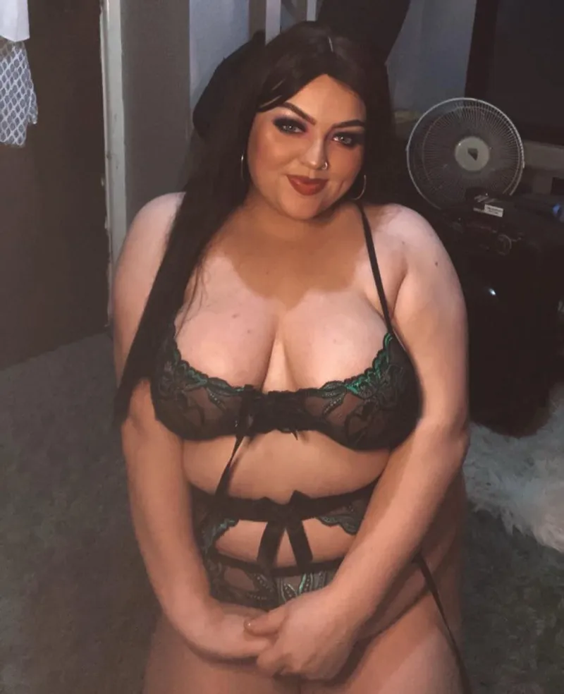 Thumbnail The Ultimate Dilemma: hiddengemnextdoor's Playful BBW_Chubby Invite