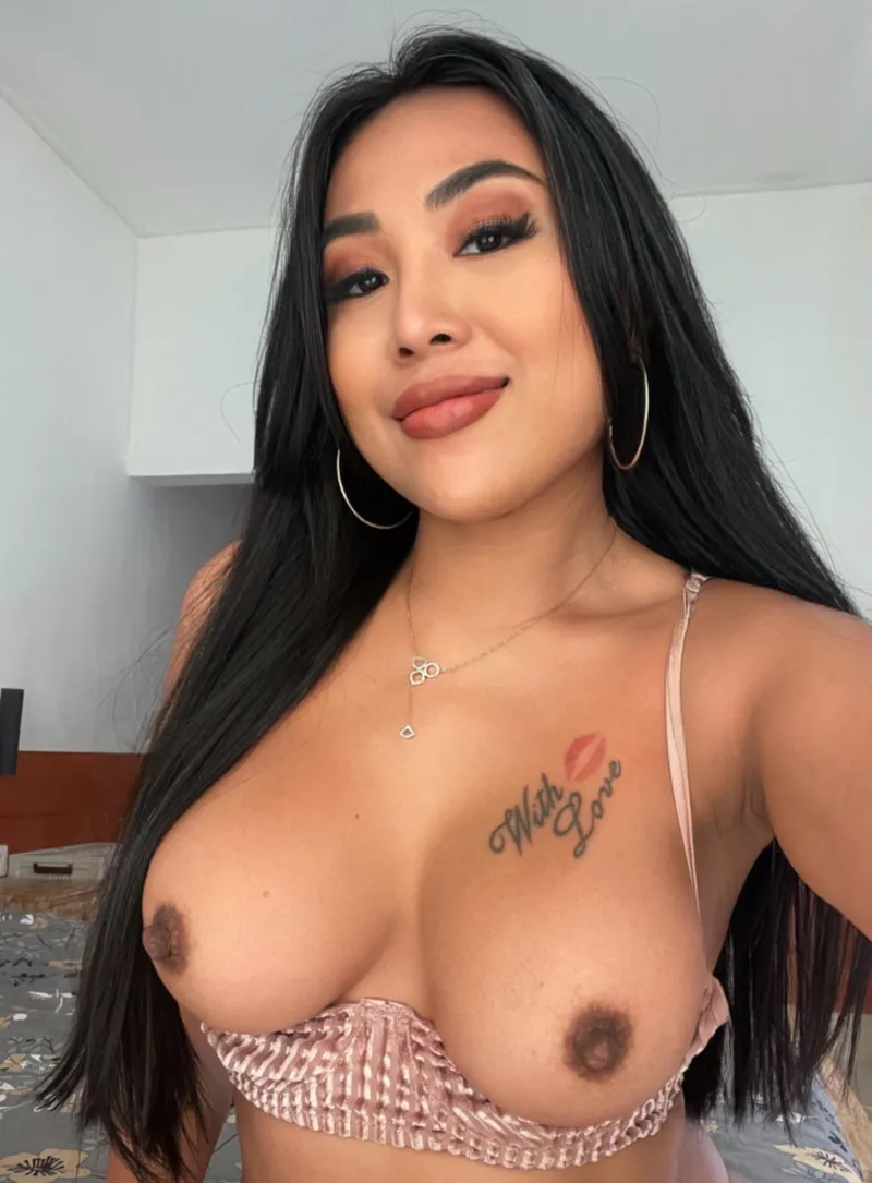 Thumbnail ayakittikorn: Big or Beautiful? Juicy Asians Await