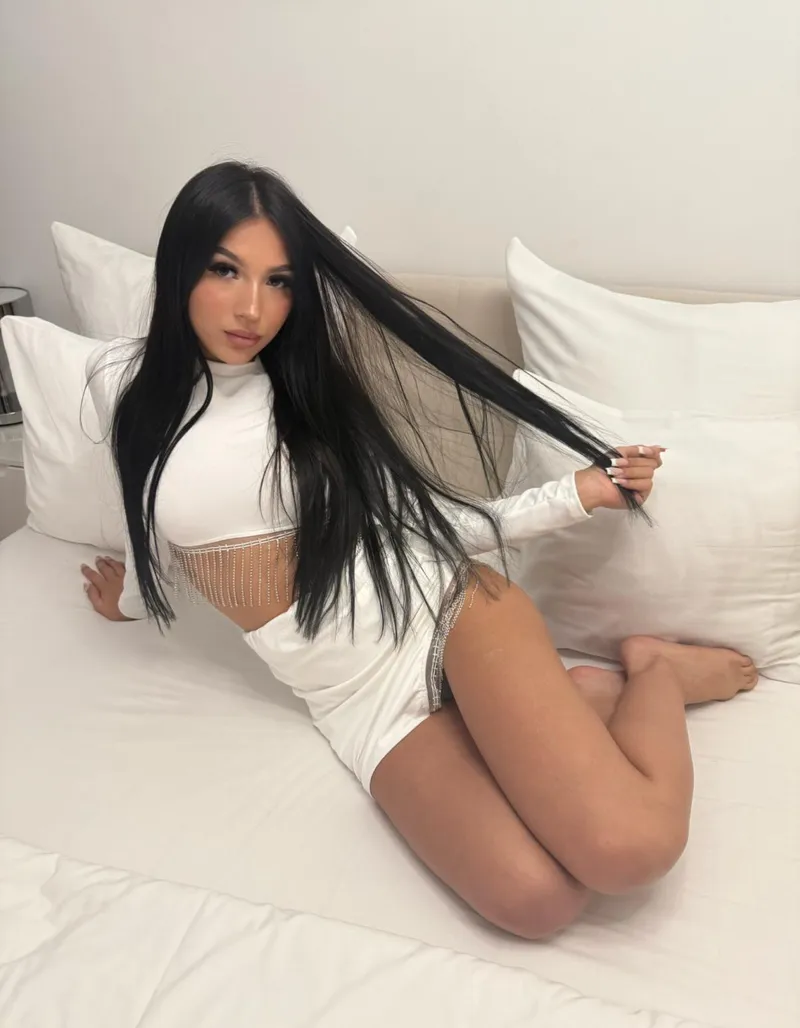 Thumbnail cutieisbarelylegal's Attention-Grabbing Dress: Public Enchantment Defined