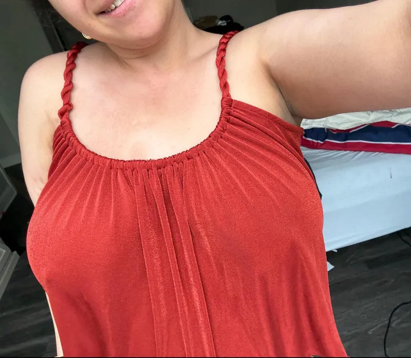 Thumbnail Embrace the Season: Going 'Braless' with WayZestyclose5506