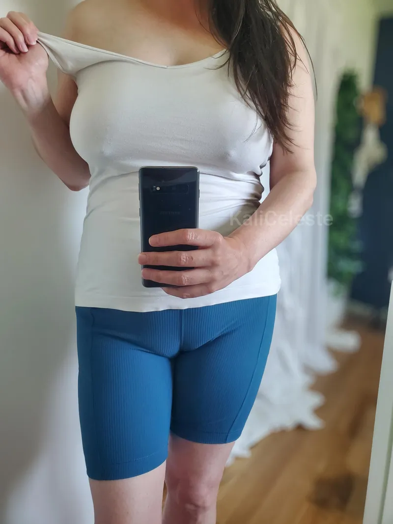 Thumbnail The Camel Toe Debate: Too Much for a Mom? By KaliCeleste