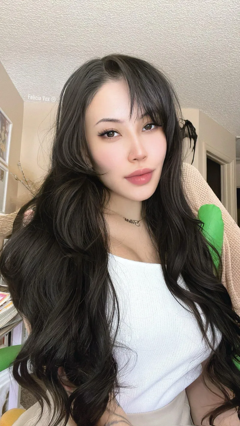 Thumbnail Dive into the World of Felicia Vox | OnlyFans Delight