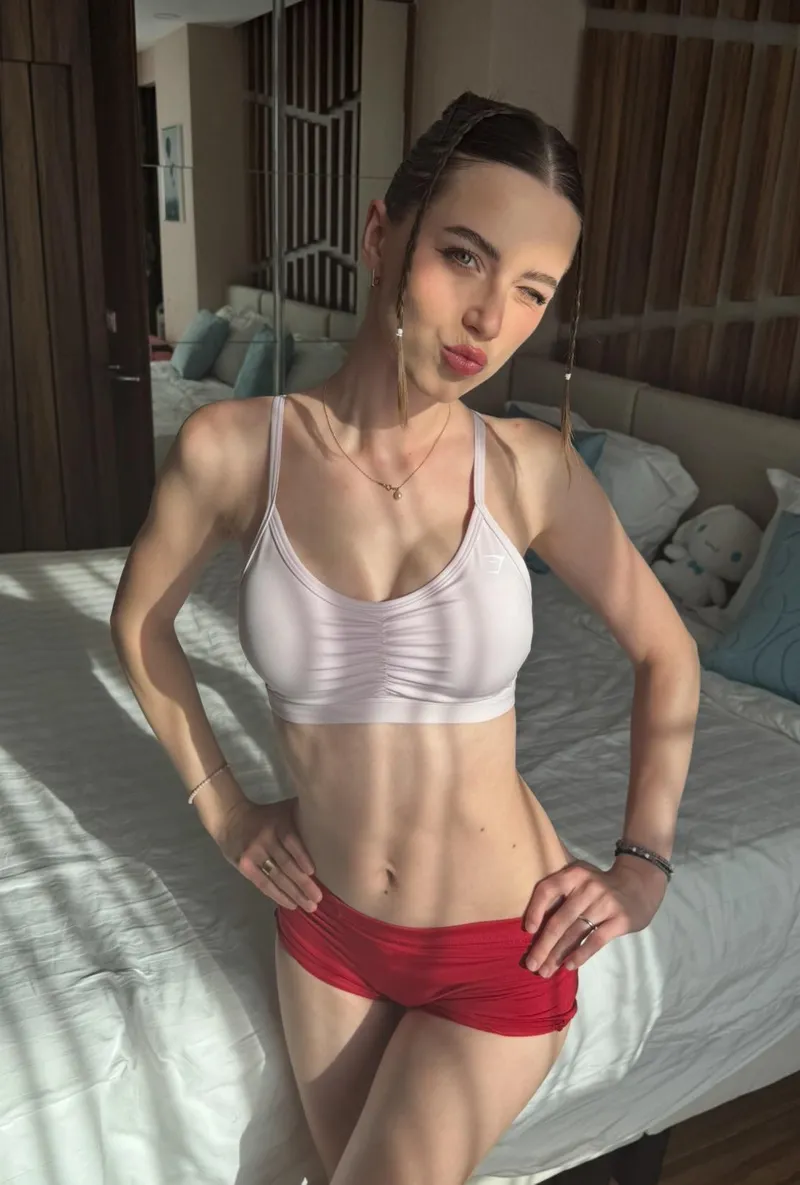 Thumbnail Cute Croptop Display by Dianalittlenerd in CroptopGirls