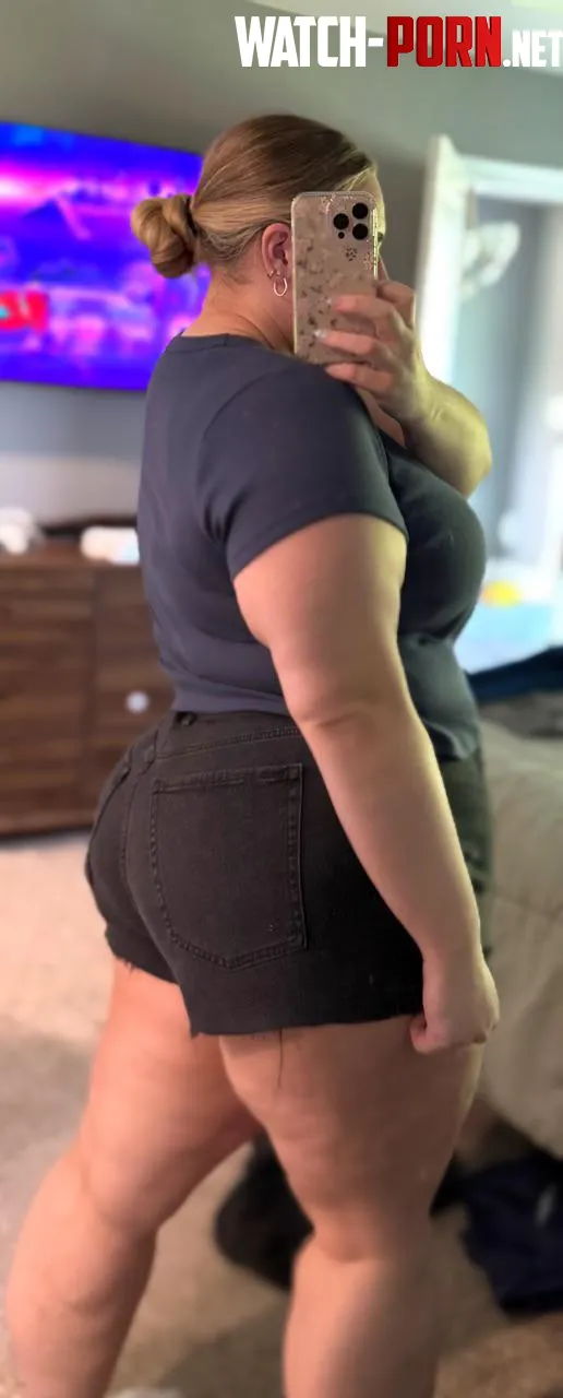 Bubble butt 🙈 by erinlynn3303