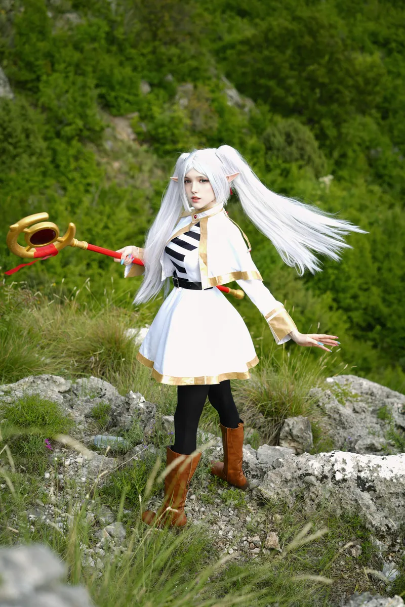 Thumbnail NSFWCostumes: Frieren's Sultry Presence in Sousou no Frieren