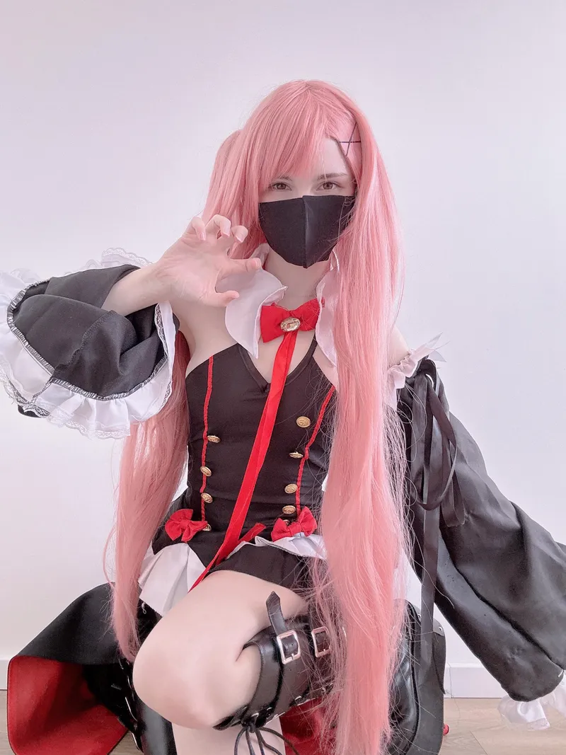 Thumbnail Elegant Cosplay: Krul Tepes Transformed by Lily and Elegantreese