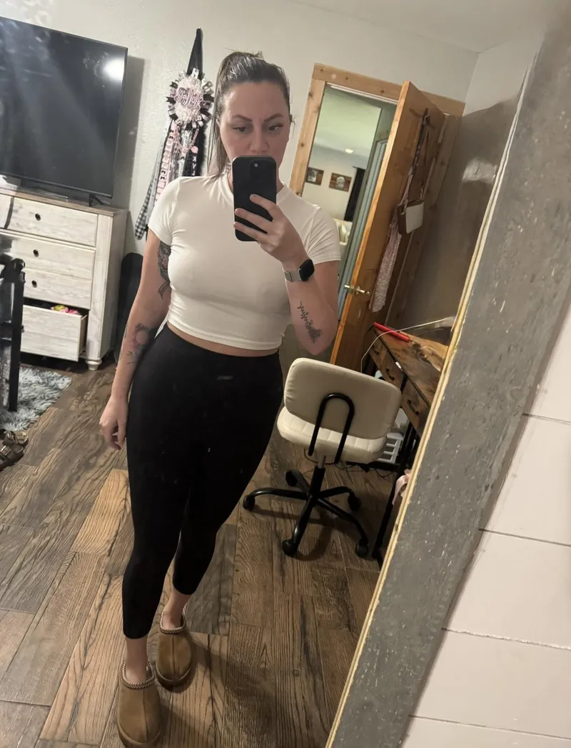 Thumbnail momentswithCatherine: Embracing Love for Outfits on OnlyFans