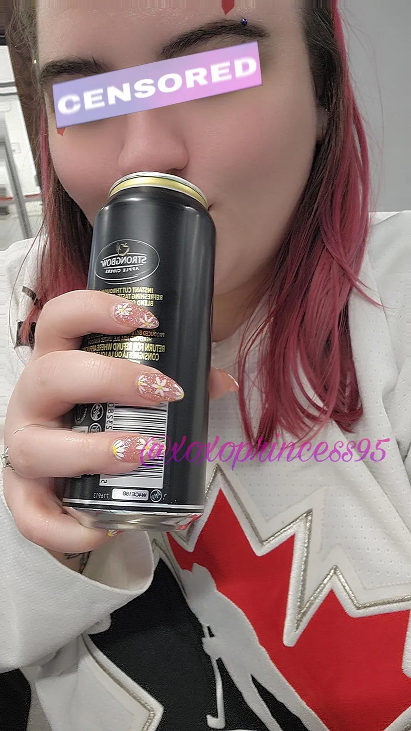 Thumbnail Princesslexxx95: Nail Art Beyond Beauty | nailFetish