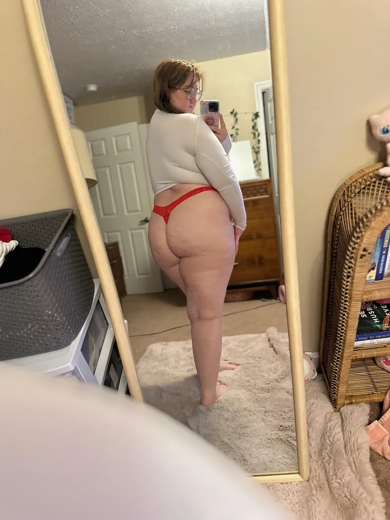 Thumbnail Exploring Experiences: yourfairiegf Asks a Bold Question
