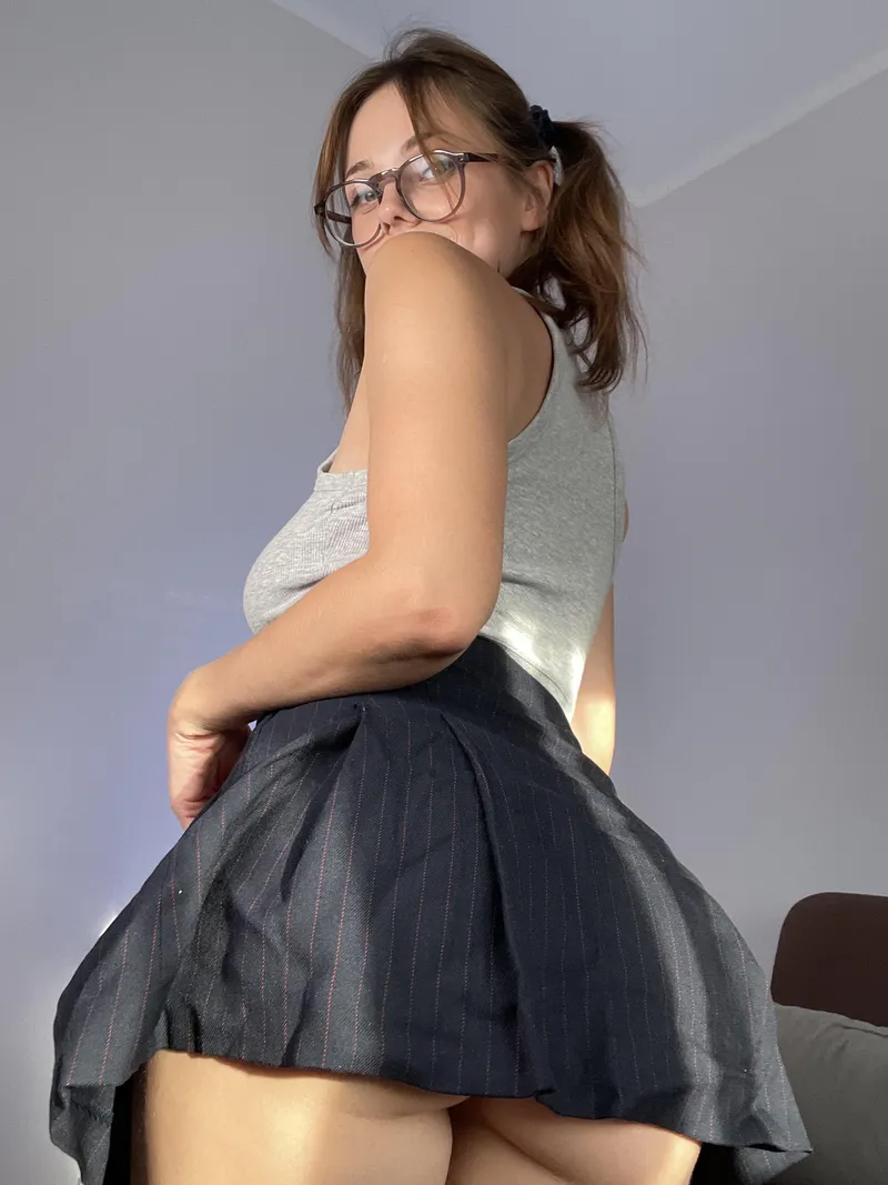 Thumbnail Barely Hide It 🤭 with Miniskirt KittVel - Dive In!