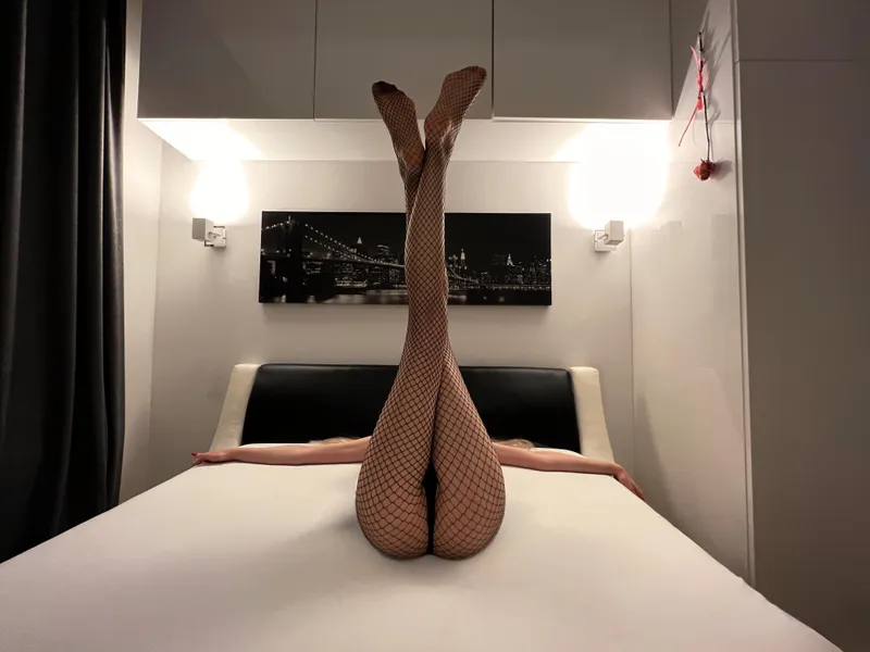 Thumbnail Intimate Moments: Diving Deeper into 'pantyhose' with Lilybusty123