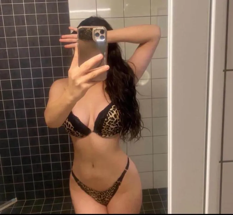 Thumbnail VanessaKittyCat: Tempting Invitation - Är jag tillräckligt för att bli din KK?
