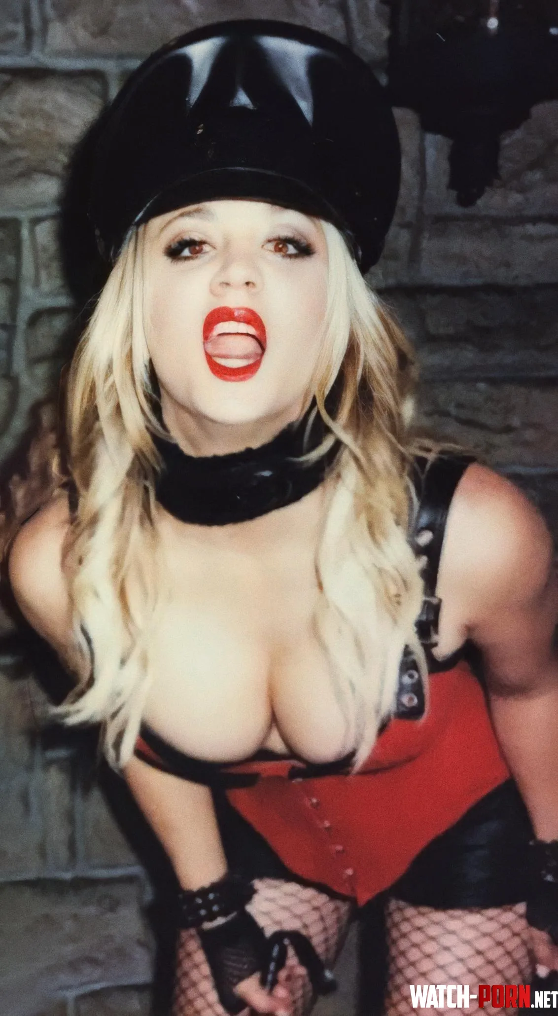 Kaley Cuoco by Denzel1999