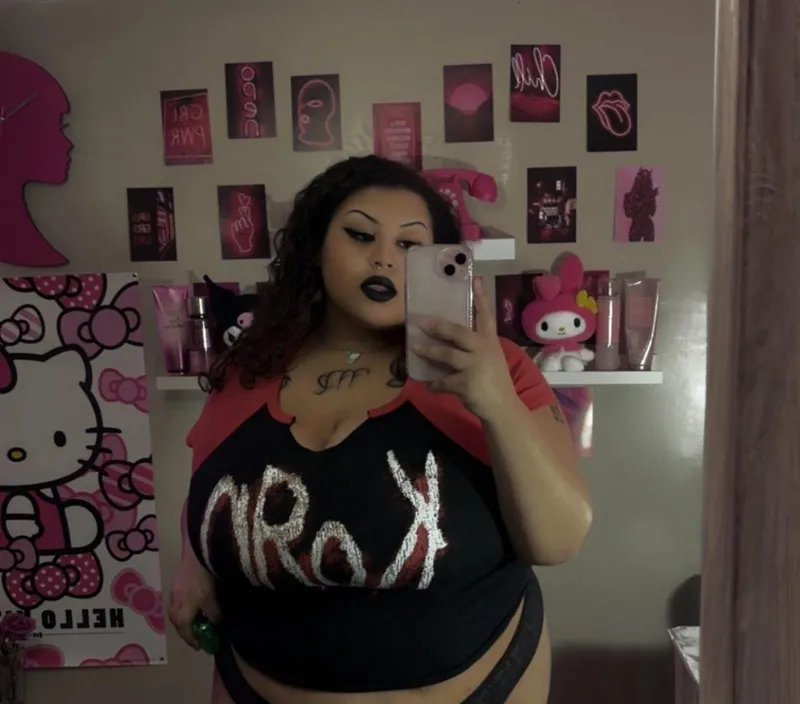 Thumbnail Purehoney6100's Big Revelation on 2busty2hide