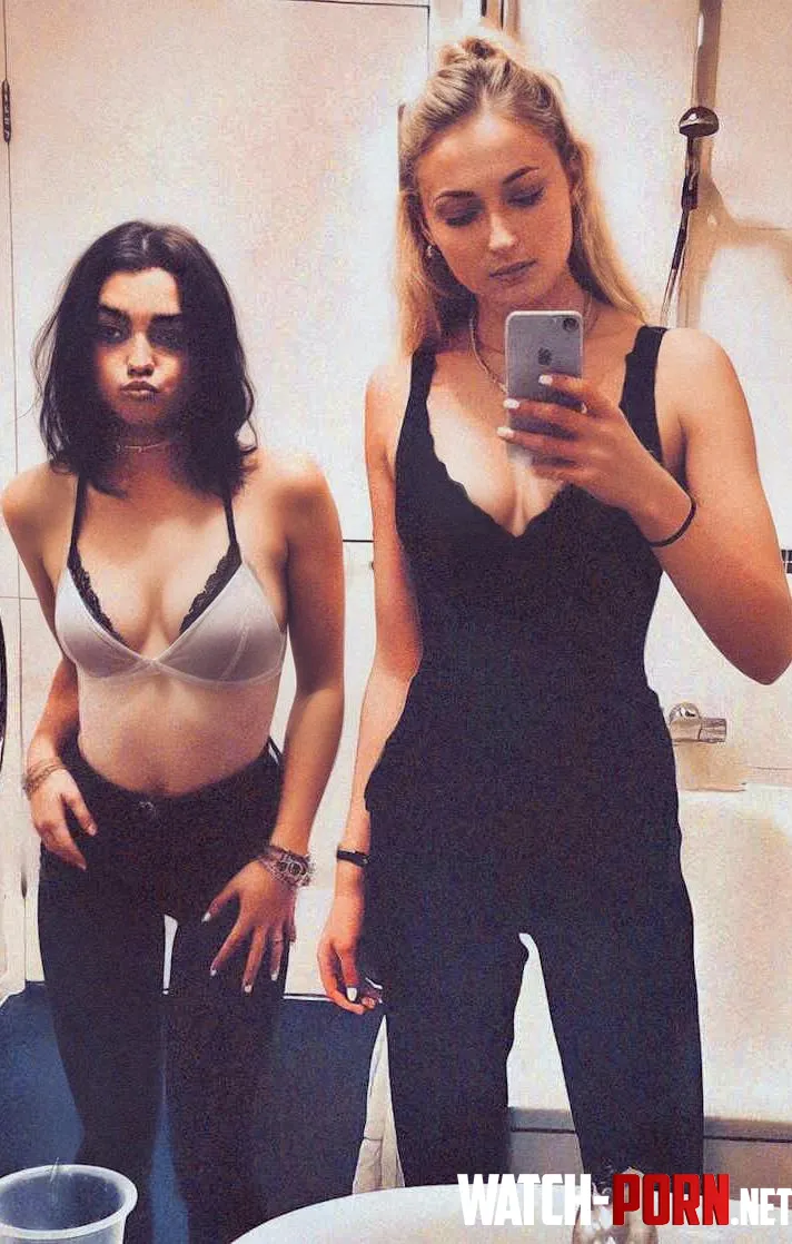 Maisie Williams & Sophie Turner by MaikSchmied291