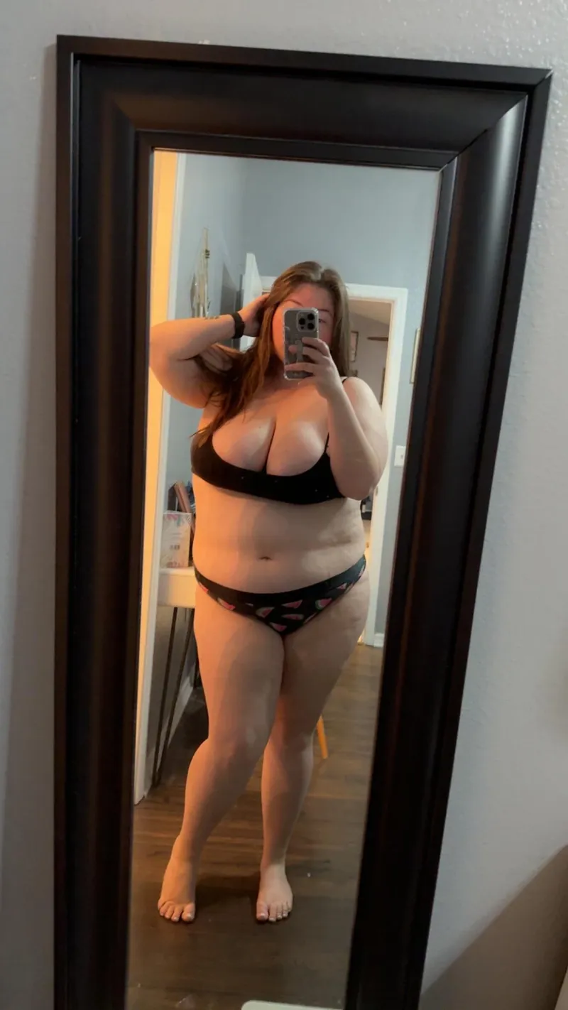 Thumbnail Weekend = No Pants Club by TripleDMary | BBW Category