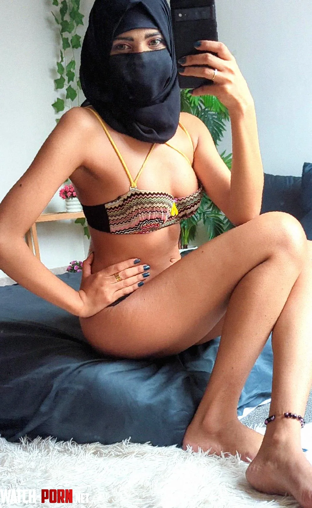 Hijabi sissy at your service 🥵 by WranglerNo4266