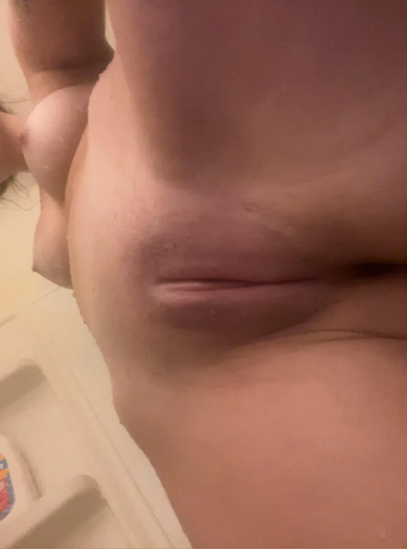 Thumbnail Join Natty54 in the Shower: A Boob Rating Request