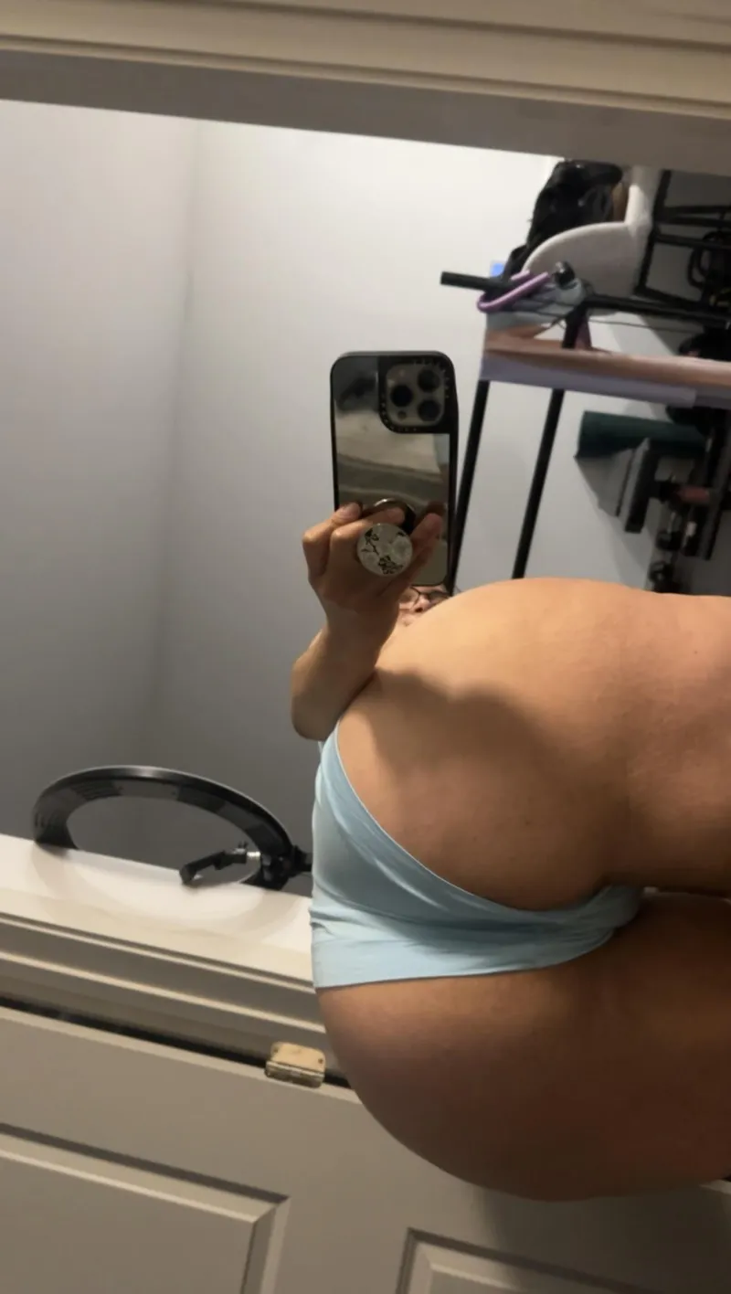 Thumbnail Kellymariev_'s Tempting Culo in Mexicana Category