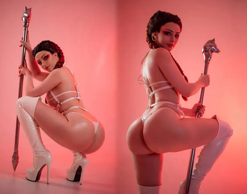Thumbnail Loba Cosplay by Melamori from Apex Legends by _Velvet_Violet_ | cosplaybutts