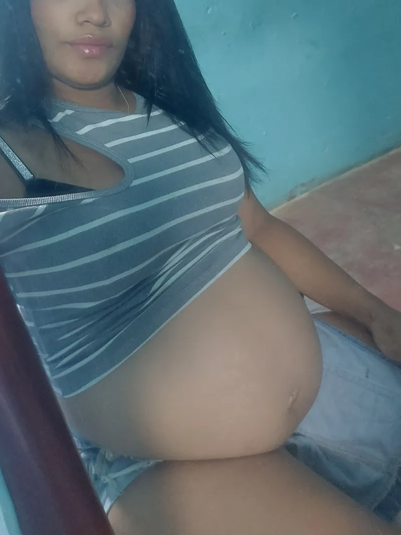 Thumbnail negrita_bel Asks: Would You Marry a 30-Week Pregnant Woman?