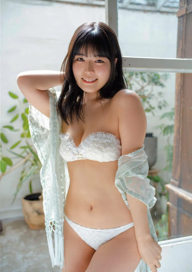 Thumbnail SignalNegative8735 Featuring Umi Shinonome: A Gravure Highlight