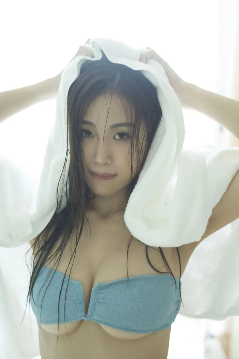 Thumbnail Captivating Gravure Beauty: Unveiling the Charms of Haruka | Quirky_Fun440
