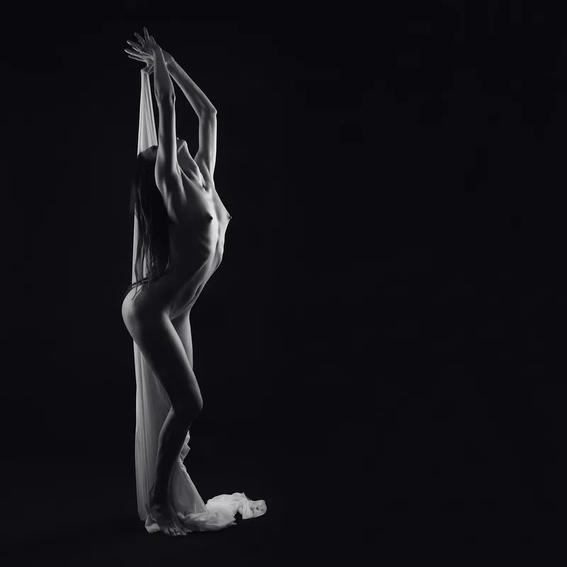 Thumbnail JanWphotography Showcases Fine Art Nudes: Aesthetic Wonders Unveiled in LaBeauteFeminine