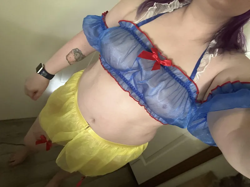 Thumbnail Royalty Training with CamJ1203 | SexyButNotPorn