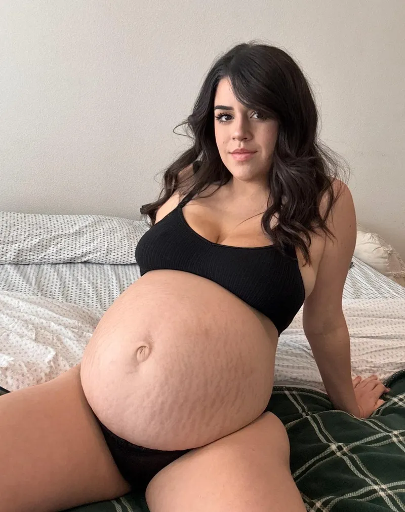 Thumbnail Controversial Question: Would You Still Smash or Pass? Less-Income326