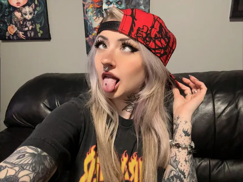 Thumbnail Fashion Hijinks: Stolen Hat Adventures by nicolexxxkitty