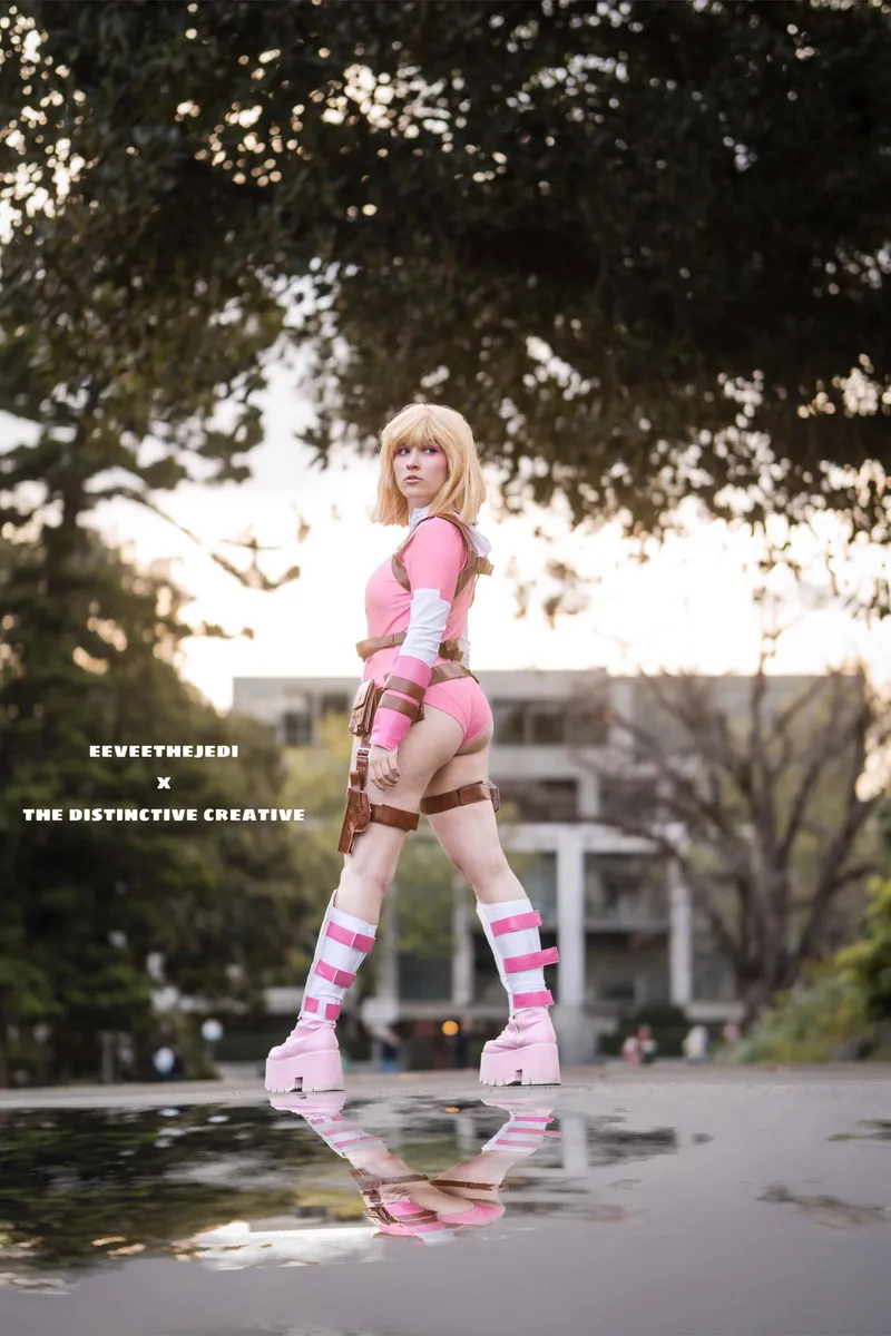Thumbnail Gwenpool Cosplay by eeveethejedi | eeveethejedi