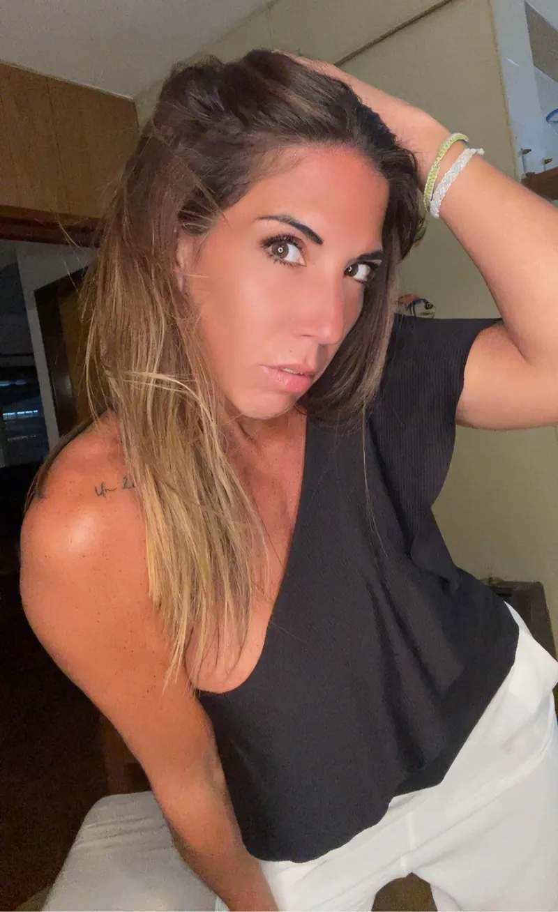 Thumbnail beatifullove7 Basks in the Good Feelings of Being Watched - A MILF Sensation