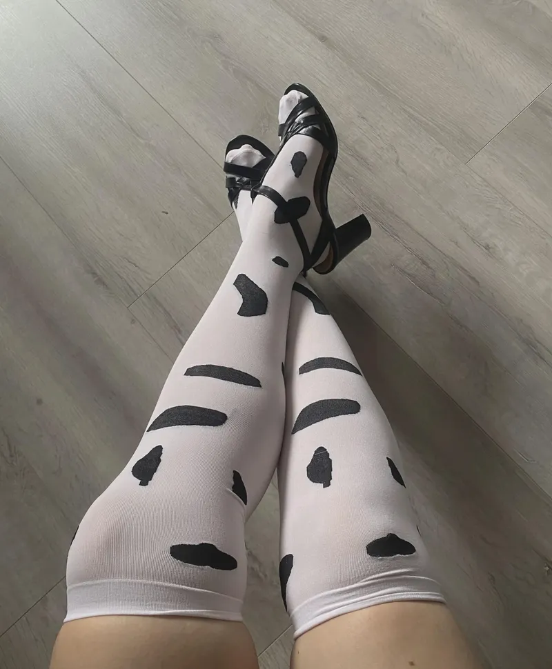 Thumbnail MeridaStormArrow's Seductive Mix: Stockings and Heels