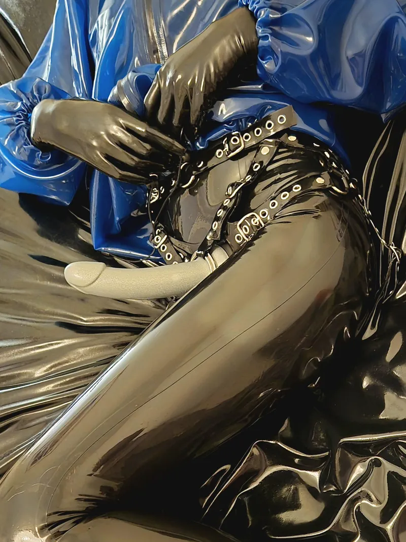 Thumbnail Unveiling the World of Kinky Desires by LatexLovingLady | onlyfanschicks
