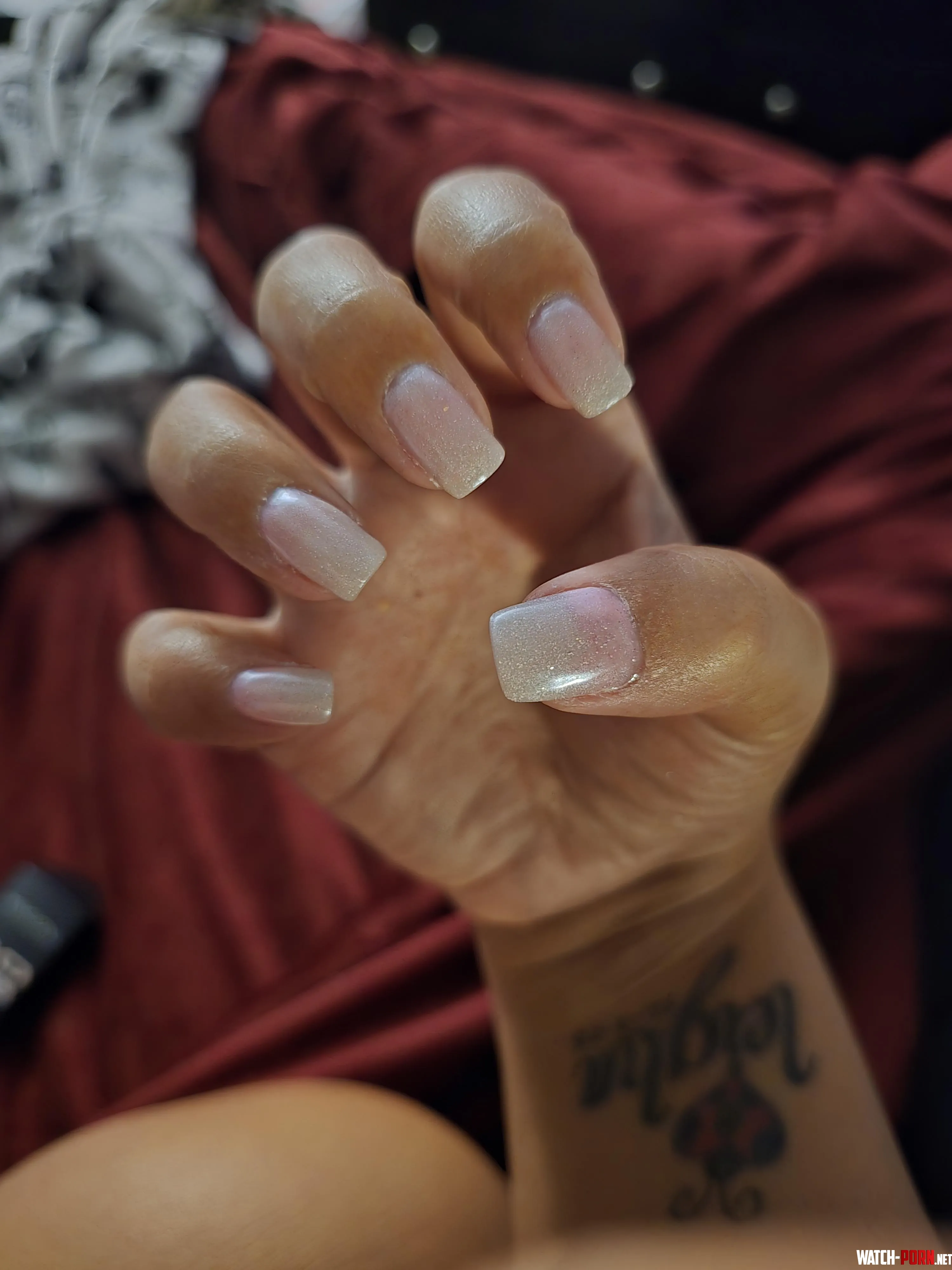 Fresh nails by goddesslauren83