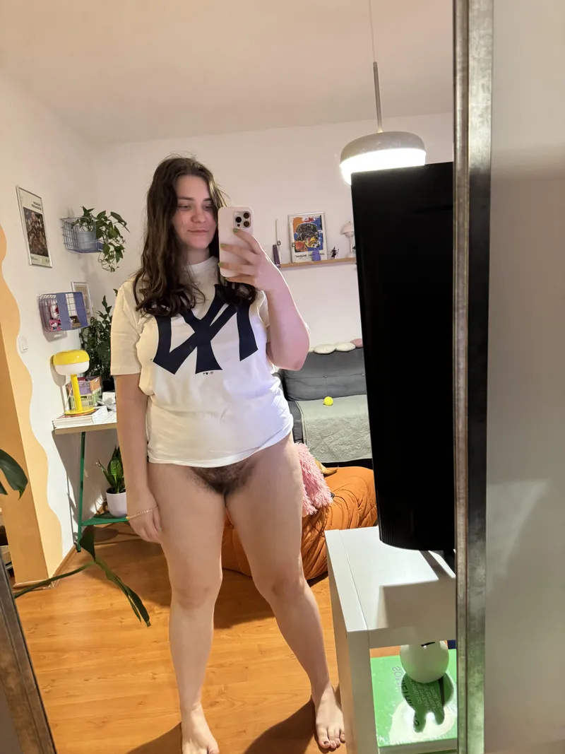 Thumbnail fairysplash's Boundary-Free Post: Panties unnecessary with a big bush in RugsOnly