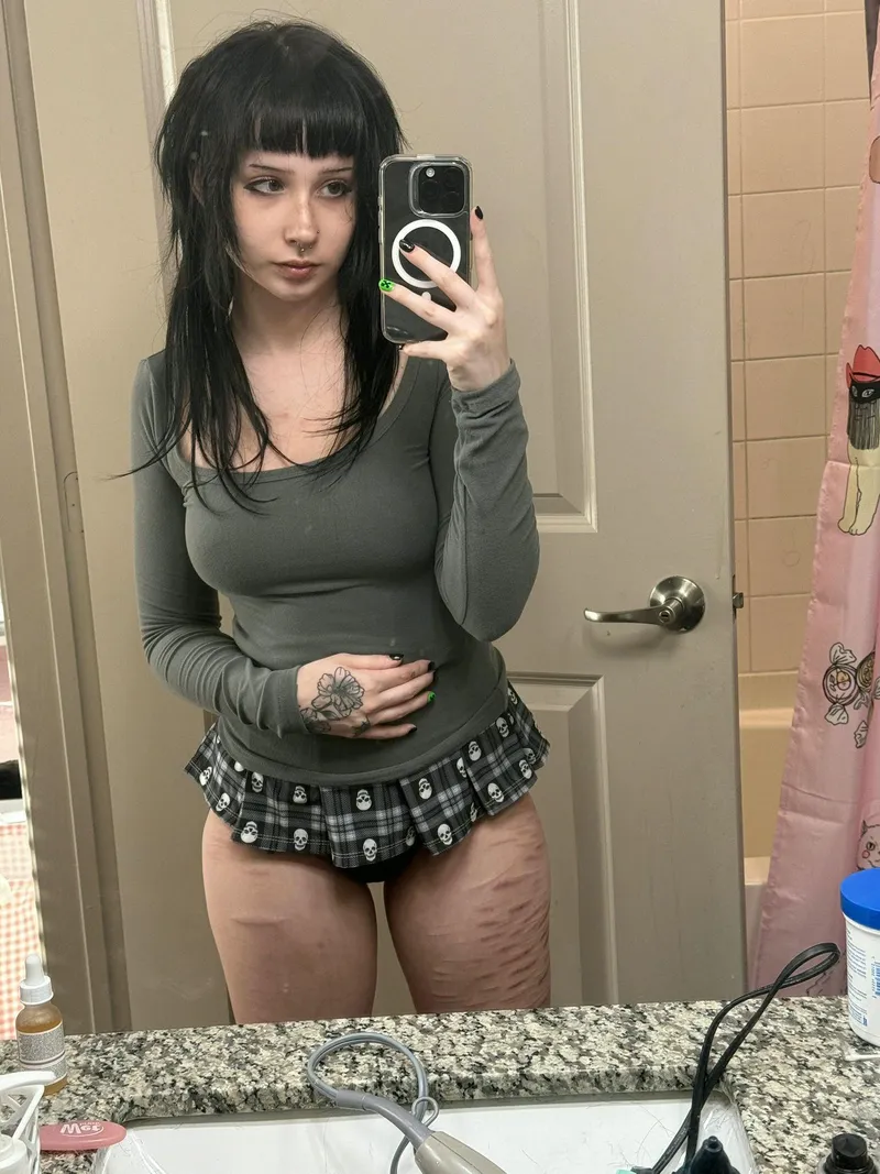 Thumbnail Embracing Short Skirts with DefeatTheL0w